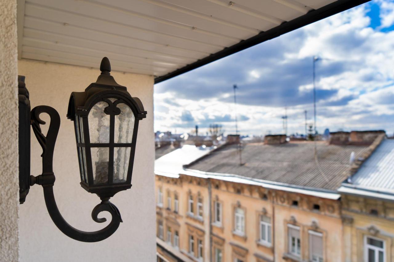 Apartments “U Prawnika” Львів Екстер'єр фото