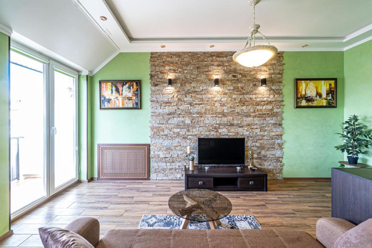 Apartments “U Prawnika” Львів Екстер'єр фото